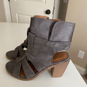 Brenna Strappy Heeled Sandal